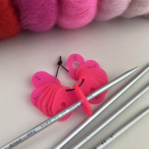 Hovedbilde Rosa pinnemåler på snor